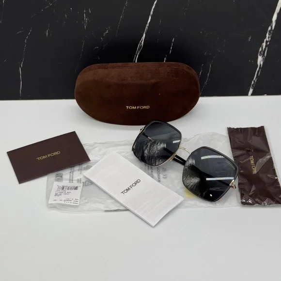 NEW TOM FORD TF1006 02A WOMEN SQUARE SUNGLASSES TOM FORD RAPHAELA FT1006